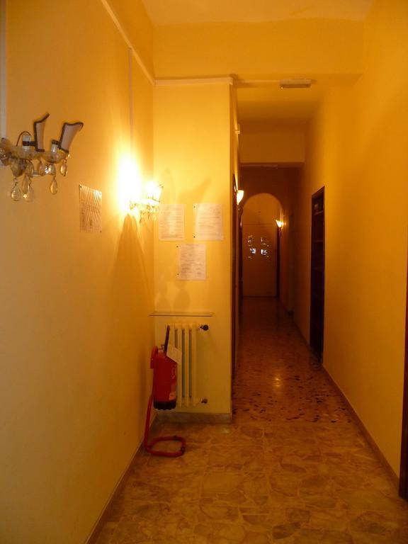 Poliziano Inn Roma Exterior foto